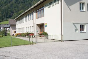 Volksschule Stockenboi außen